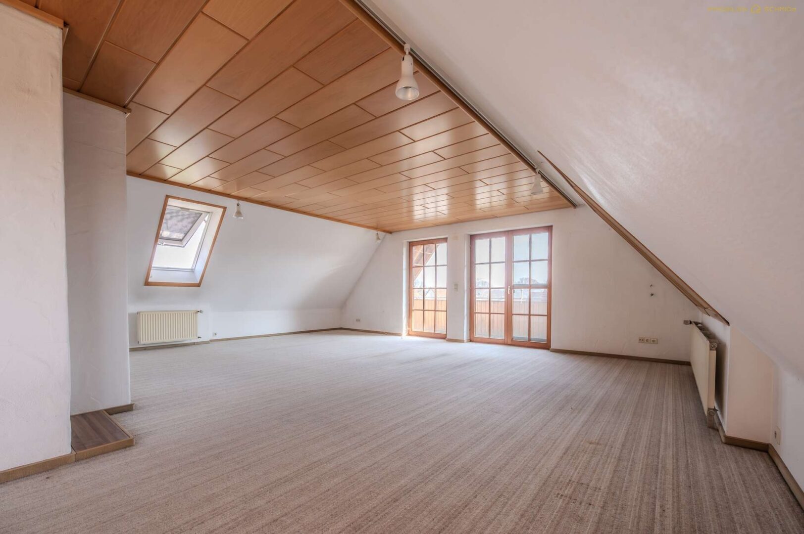 Dachgeschoss-Wohnung - vorher