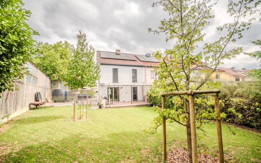 Frisch modernisiertes Reihenendhaus mit Gartenidylle in der Ravensburger Weststadt