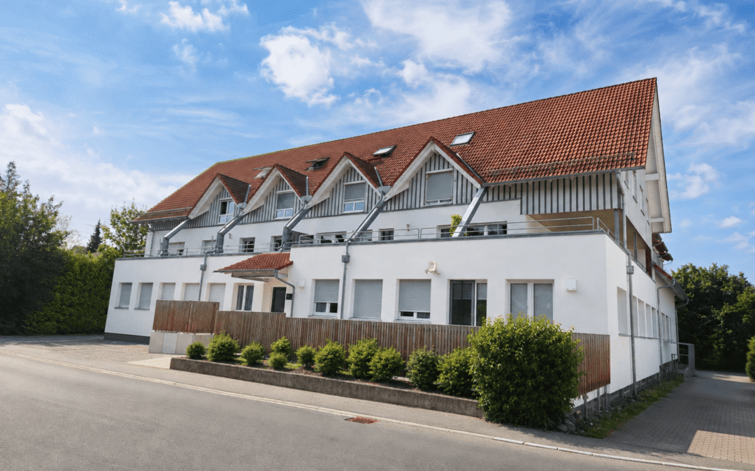 Renditestarkes Mehrfamilienhaus mit 11 Wohneinheiten zzgl. großzügiger Lager-/Gewerbefläche